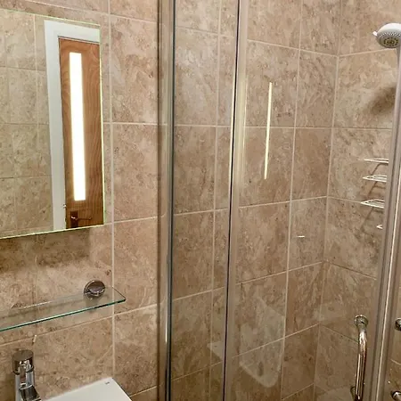 Brompton Flats * Scarborough